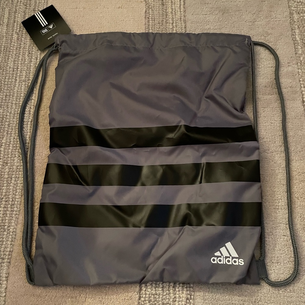 NWT. Adidas 3-Star Grey Golf Tote Bag